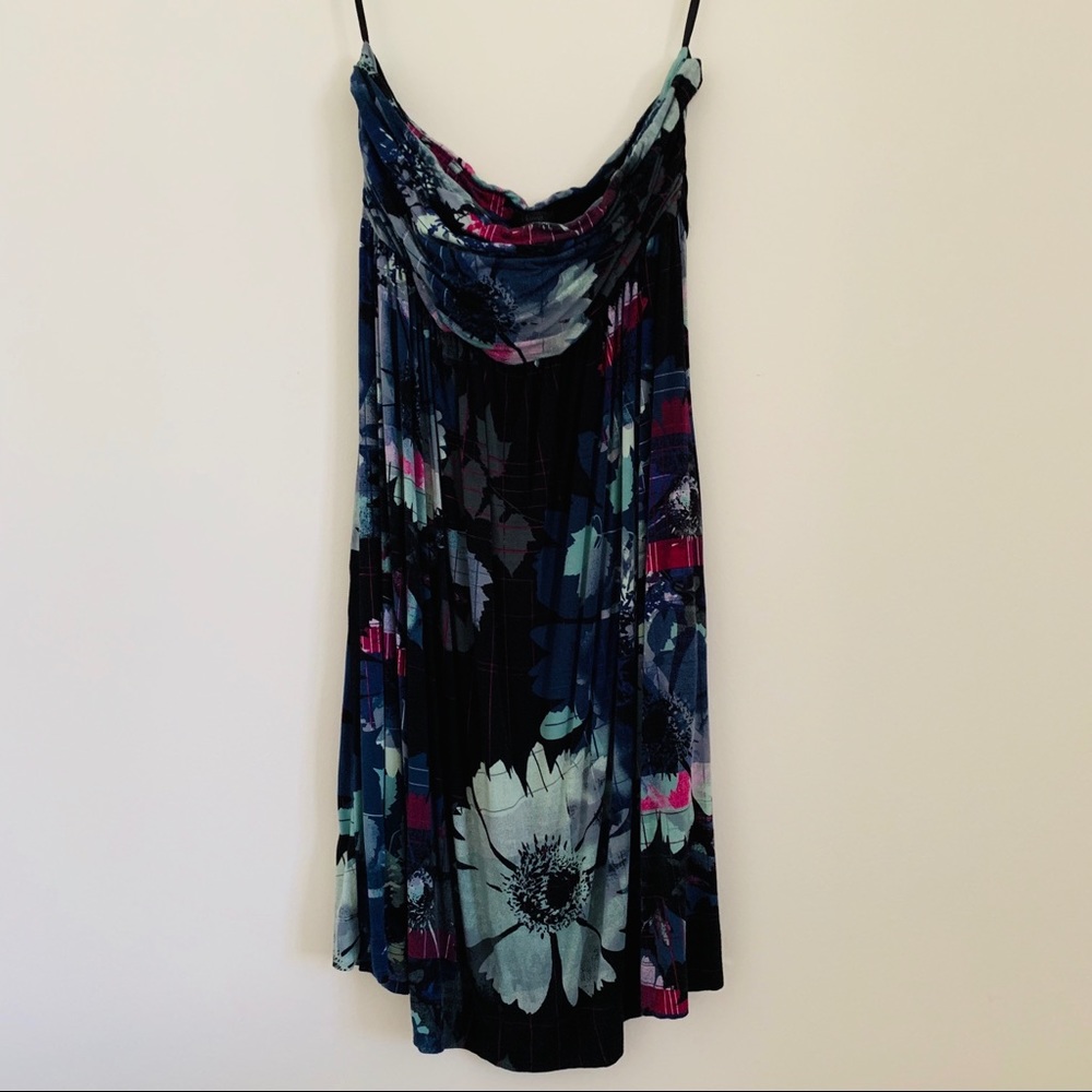 Women’s strapless floral dress